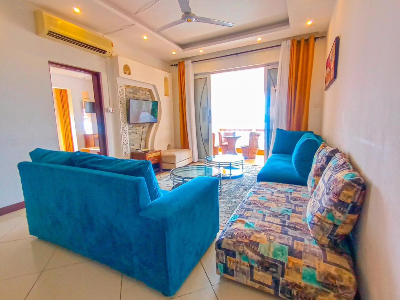 Shanzu Reef Beachfront * Mombasa